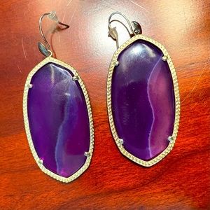 14k Gold Plated Over Brass
Size: 2" L x 1.25” W on earwire